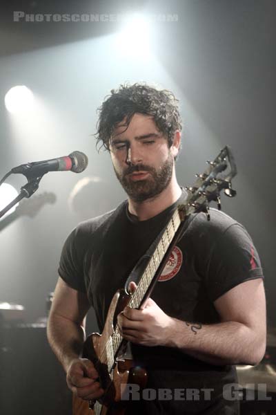 FOALS - 2012-12-13 - PARIS - La Maroquinerie - Yannis Philippakis